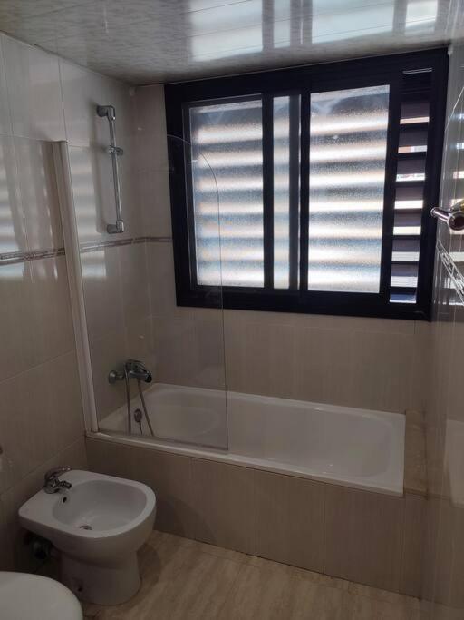 Apartament Duplex Con Piscina En Rubí Zewnętrze zdjęcie