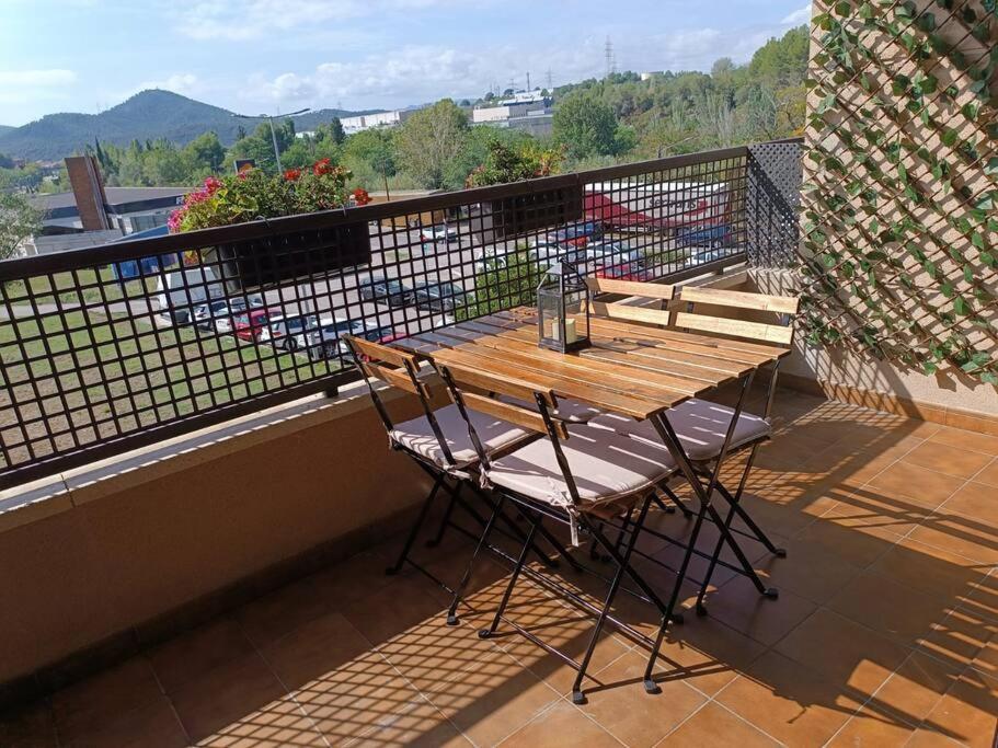 Apartament Duplex Con Piscina En Rubí Zewnętrze zdjęcie