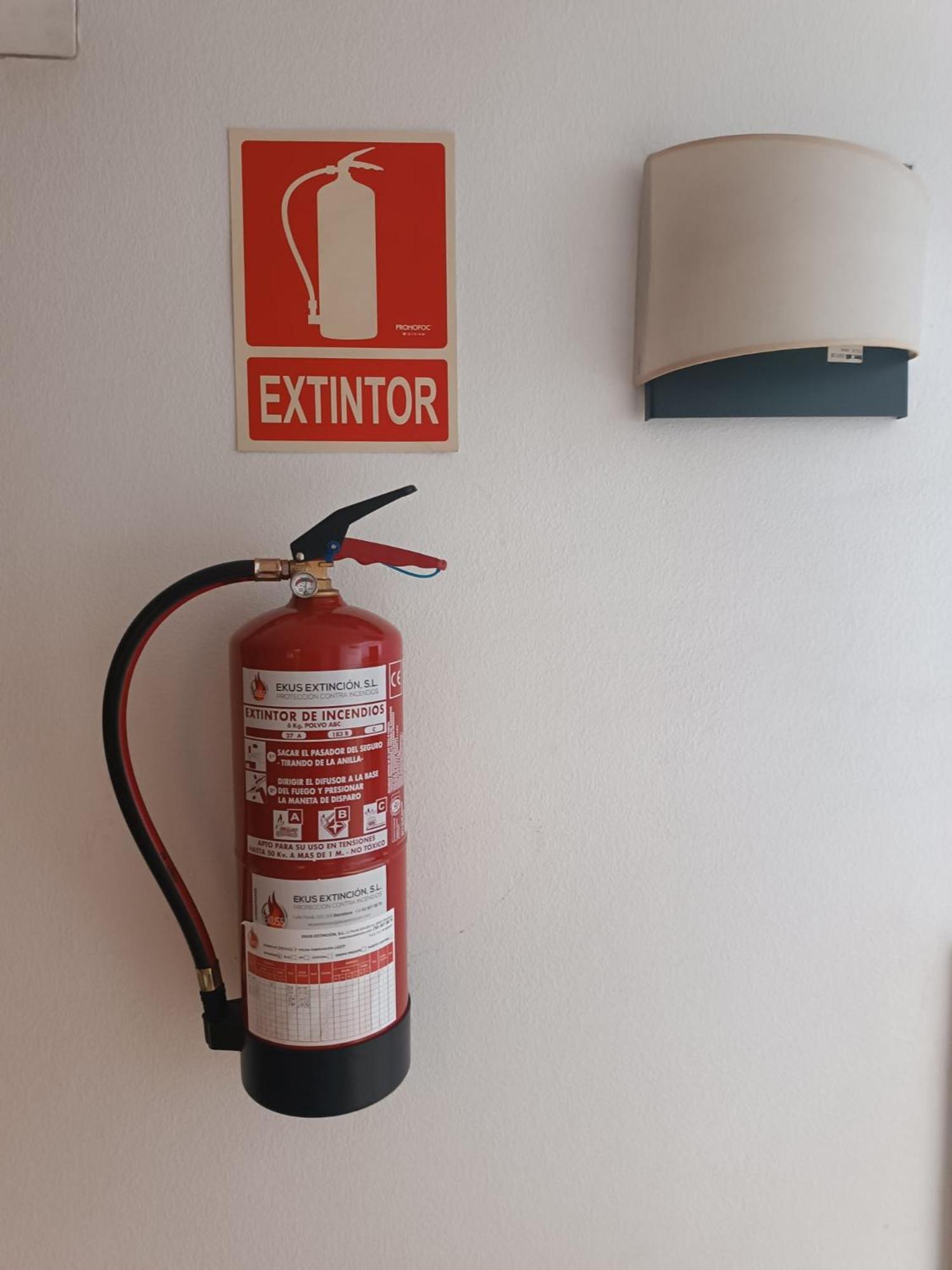 Apartament Duplex Con Piscina En Rubí Zewnętrze zdjęcie